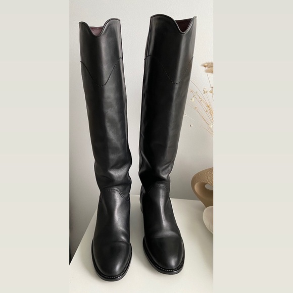 CHANEL Shoes - Authentic Chanel Ascot Black Leather Knee High Riding Boots (Size 40)
